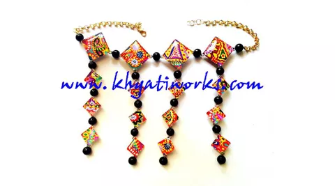 Eclec-topia - Super-hot Choker Eclec-topia - Super-hot Choker
