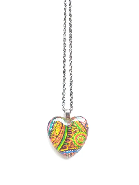 Ritzy rays in heart glass pendant with chain