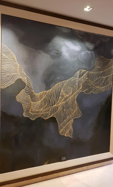 ABSTRACT MURAL WITH GOLDEN FLOWING LINES 1