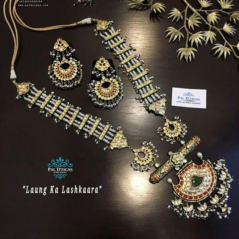 Laung Ka Lashkaara Kundan Set Laung Ka Lashkaara Kundan Set