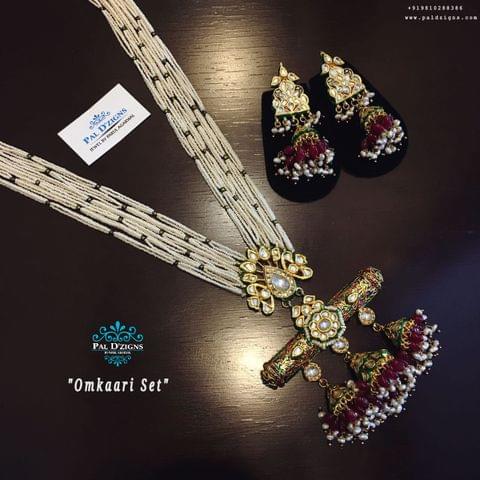 Omkaari Kundan polki set Omkaari Kundan polki set