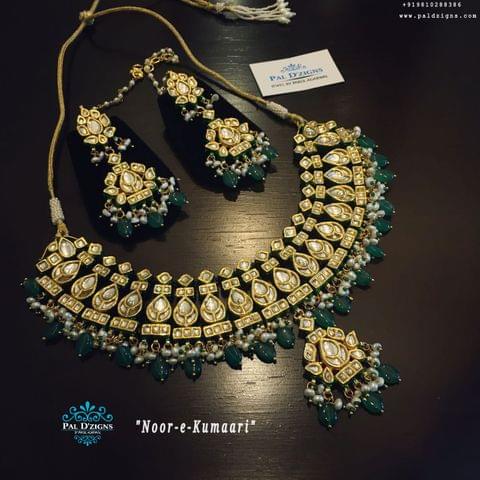 Noor- E-Kumari Set Noor- E-Kumari Set