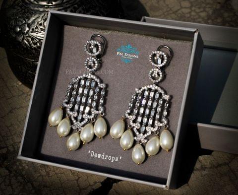 Dew Drops Diamond Earing. Dew Drops Diamond Earing.