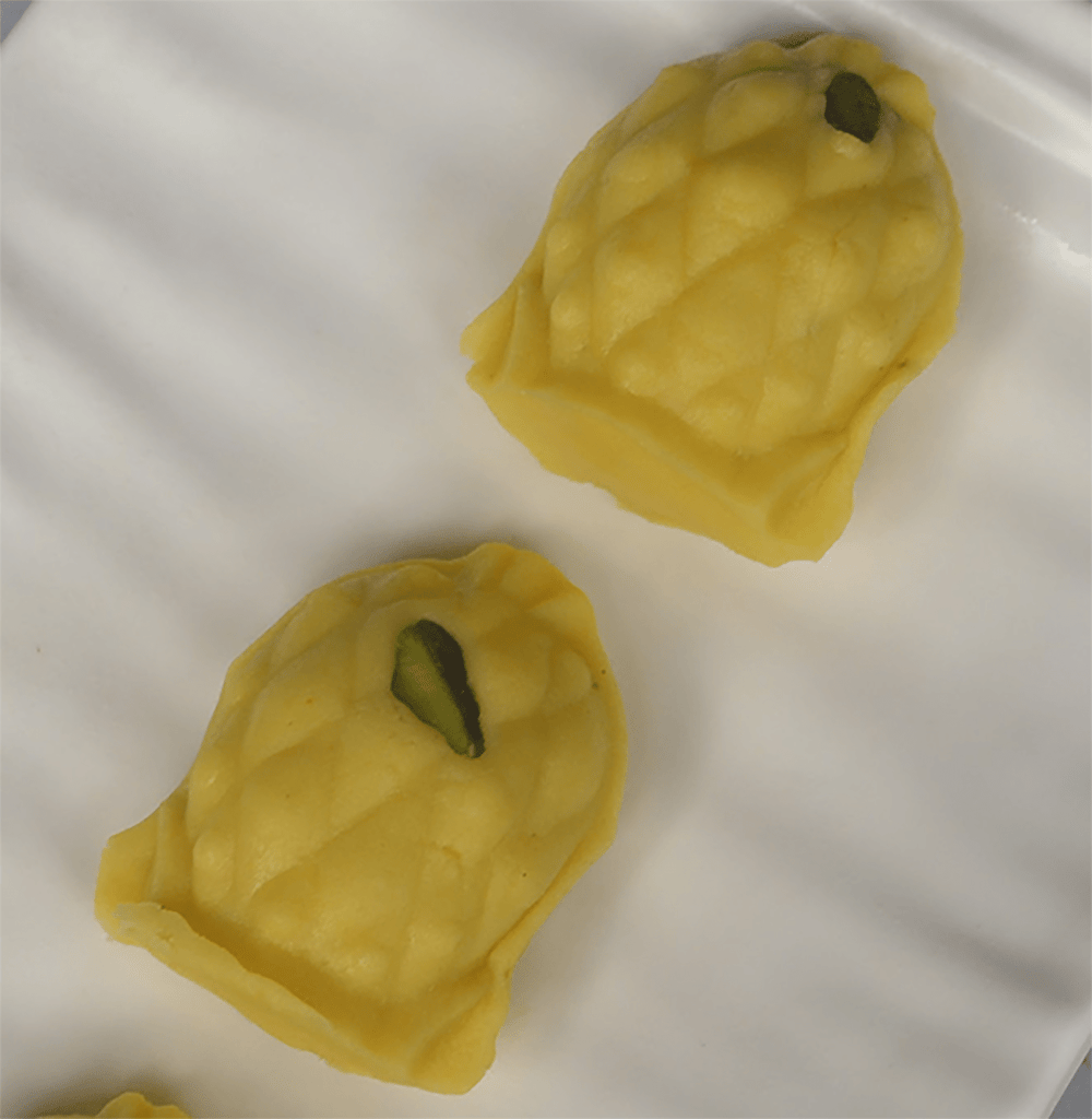 Pineapple Sandesh (Kadapak)