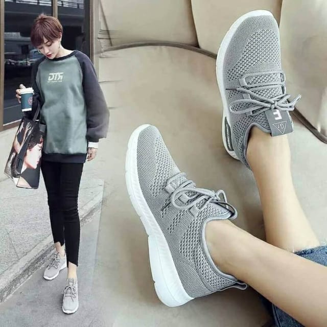 Breathable Mesh Sneakers Lace-Up Thick Sole Running Shoes For Women