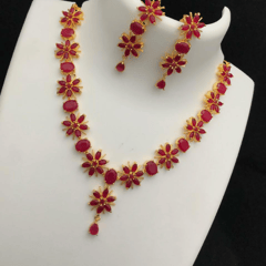 Vasugeya - Ad Matte Necklace - Red And Green Color