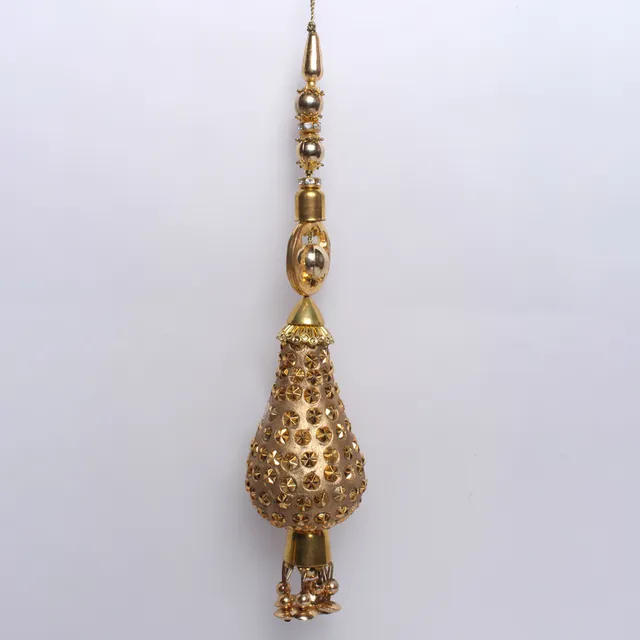 Droplet feature embossed large bubble and small spherules with bottom trinket hanging