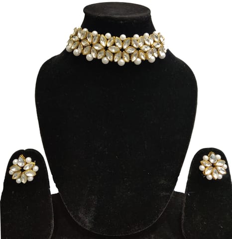 ZaffreCollections White Crystal Choker with Earrings for Women