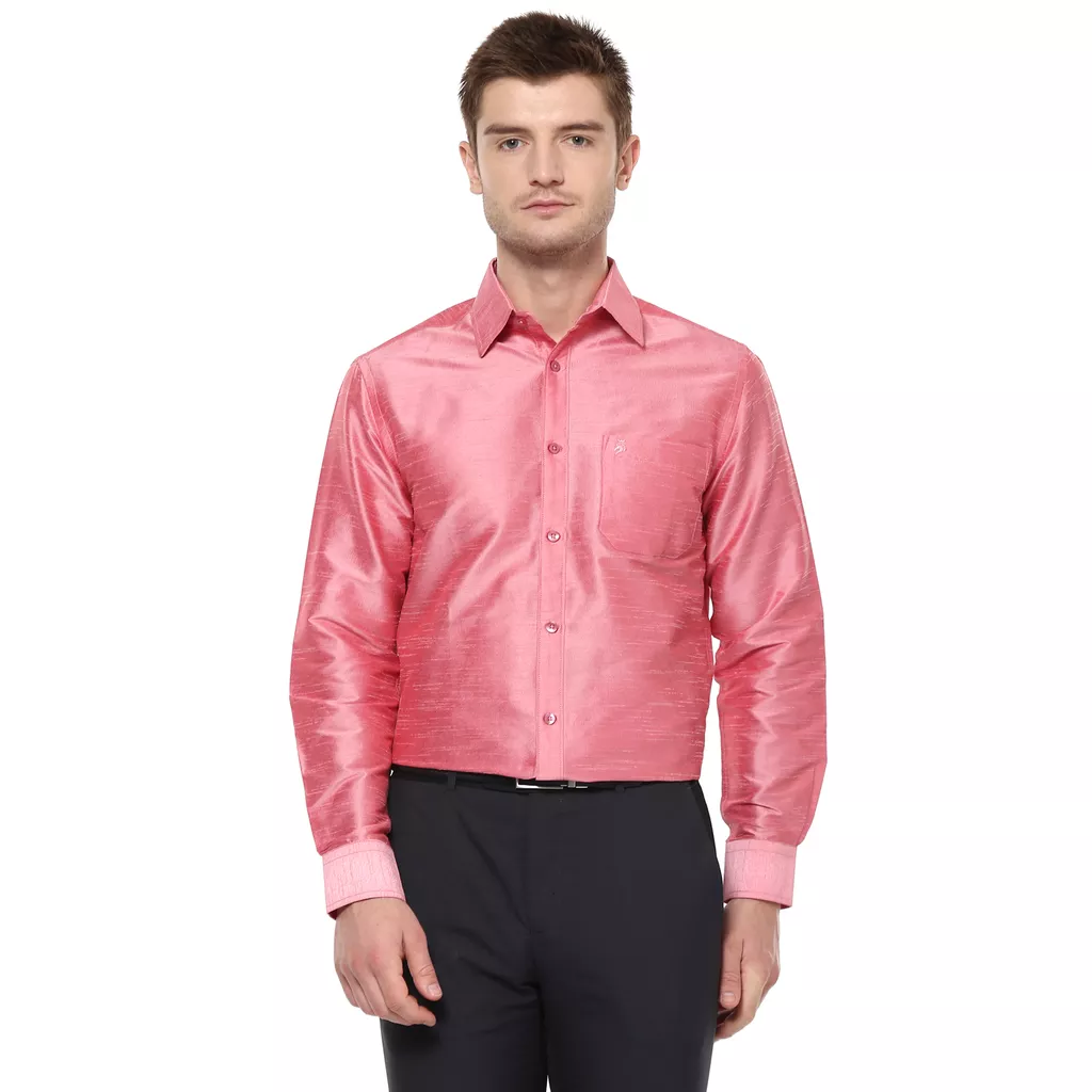 Khoday Williams Men's Dark Pink Poly Silk Solid Regular Fit Shirt