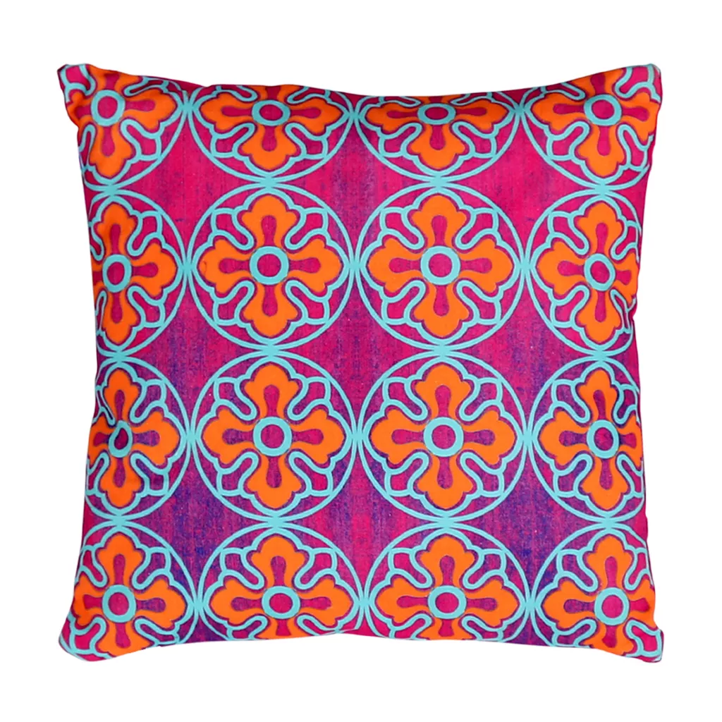 Delightful Flower Motif Cushion Cover
