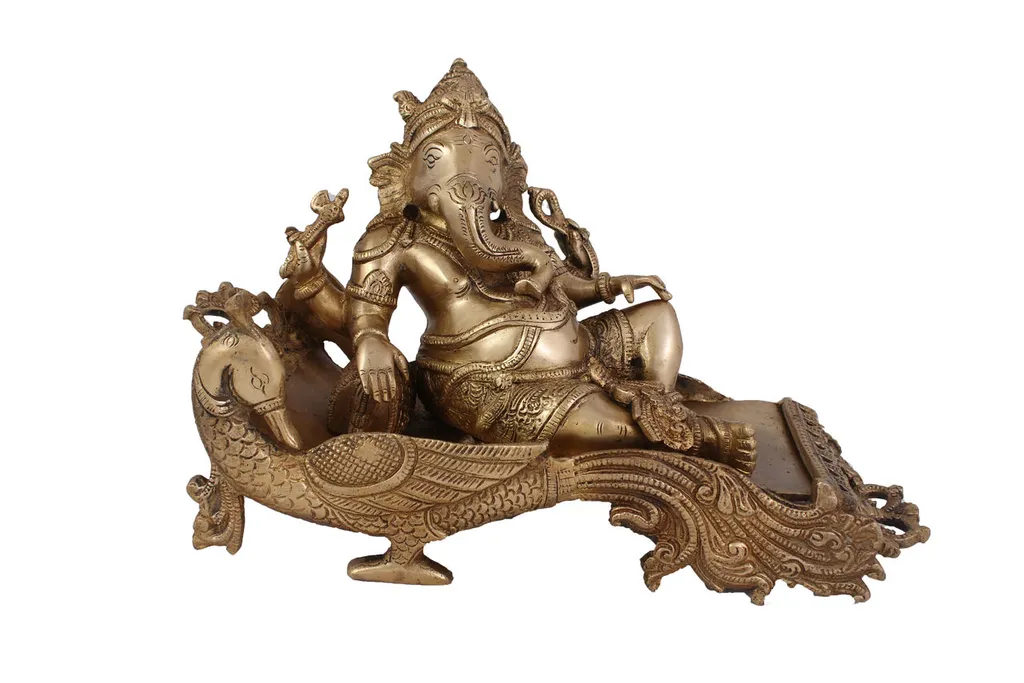 Hindu God Ganesha Idol Ganpati Statue Sculpture Hand Craft Showpiece � 18.5 cm (Brass, Gold)