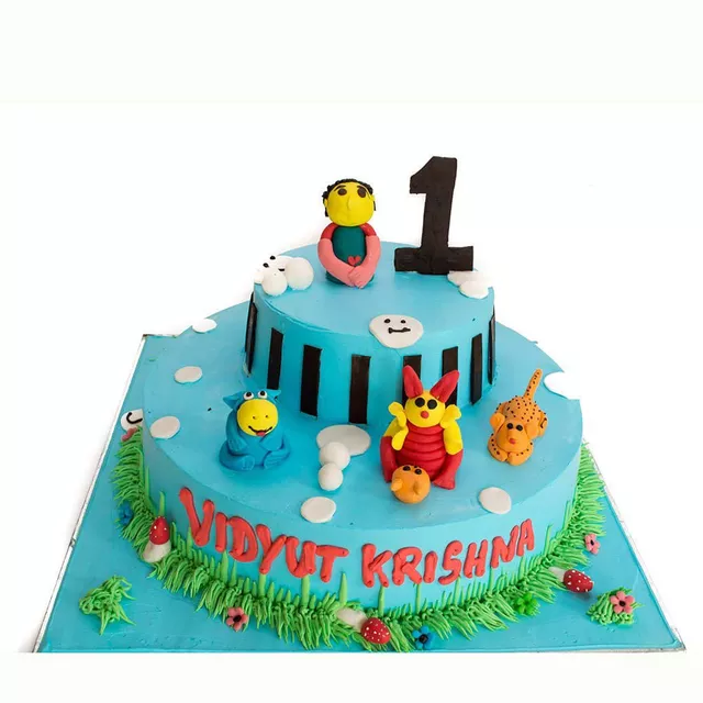 Animals Birthday Fondant Cake