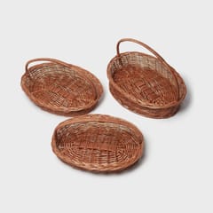 Wicker decorative tray/storage baskets trays/office table paper tray which can be also used as a vegetables tray. Use this natural Wicker/Straw/Dry grass/Seagrass/Kouna Grass small tray online as gift hamper basket/ wardrobe basket (Set of 3)