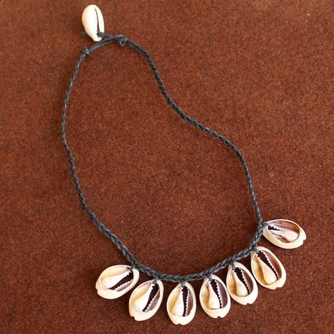 Cotton Cord Shell Cowrie Beads Necklace