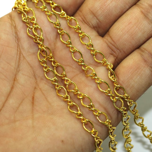 1 Mtr Gold Finish Metal Chain, Link size 8x5mm