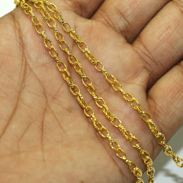 1 Mtr Gold Finish Metal Chain, Link Size 7x5mm