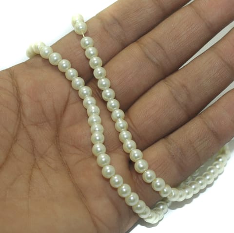 88+ Glass Pearl Round Beads off White 5 mm