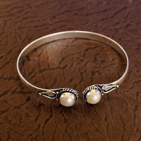 German Silver White Pearl Stone Bracelet