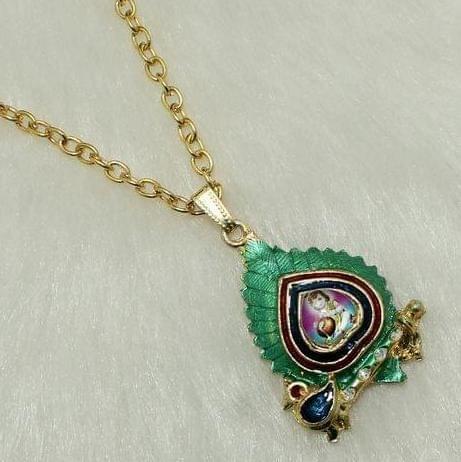 Pendant With Chain