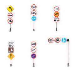 6 Pieces Traffic Sign Set Street Signs Scale Model Signals ()