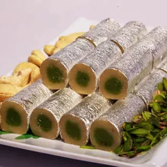 Kaju Pista Roll Kaju Pista Roll