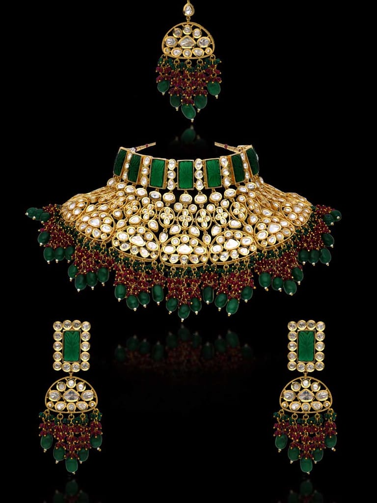 Kundan Choker Necklace Set in Gold finish - CNB30775
