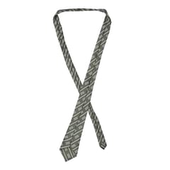 Neck Tie (7th to 10th Level)
