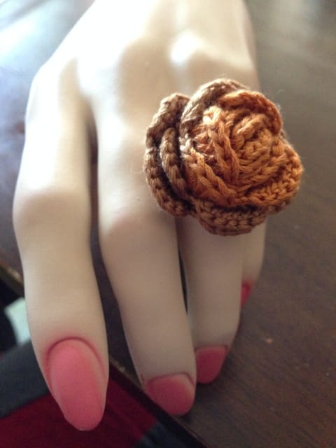 Sandal Crochet Finger Ring