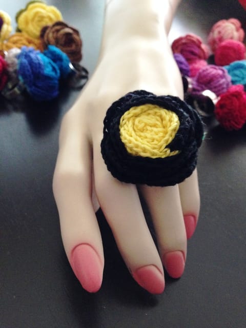Blackforest Crochet Finger Ring