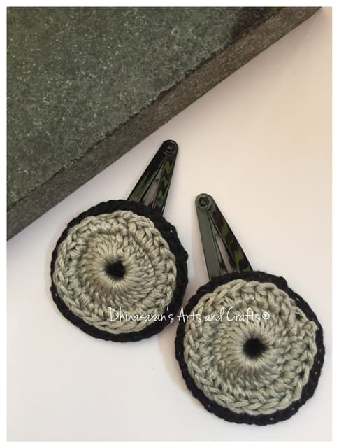 Bloom Crochet TicTac HairClips-Grey & Black