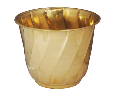 Brass planter Pot Gamala Diameter 7 Inch weight 410 gm (F653 D) - 7*7*6 inch (F653 D) (MOQ- 2 pcs)