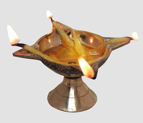 Brass Table Decor Oil Lamp Deepak 4 Wicks  (MOQ- 12 Pcs.) - 1.7*1.7*1.4 inch (F633 A)