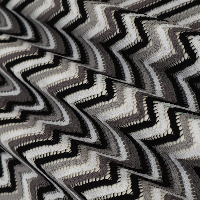 Black and White Zig Zag Print Crochet-Crosia Fabric