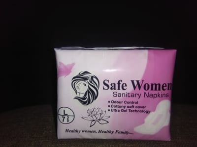 Rs 4.5/Piece-Starluck Safe Women Sanitary Pad Ultra Thin with Wing L for Women Pack of 7