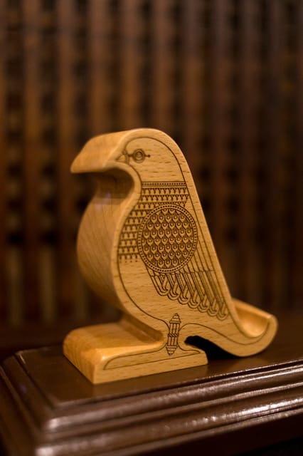 The Suchak Stand (Pigeon) By Karu