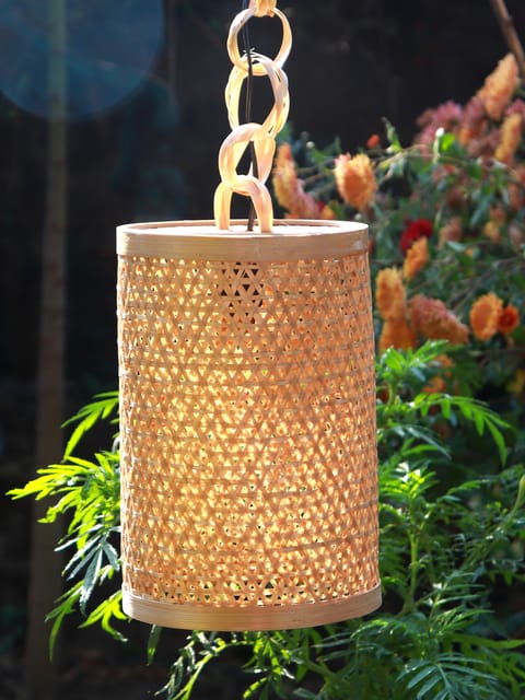 Bamboo Pineapple Lamp