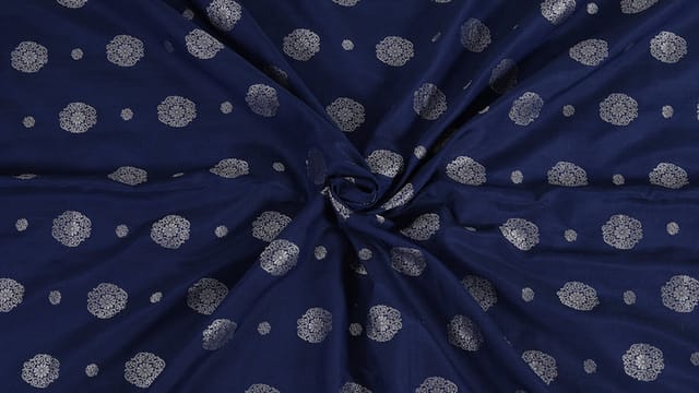 Handloom Plain Weave With Reshmi Silver Zari Motif