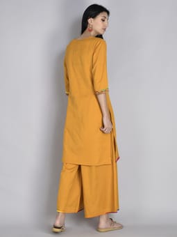 Embroidered Kurta With Wide Leg Pant Back