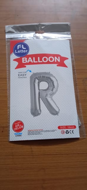 foil letter balloon (R) silver