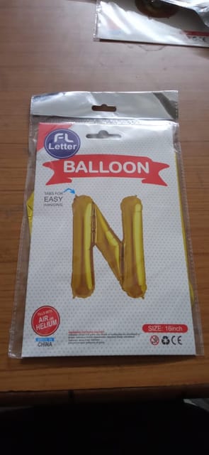 foil letter balloon (N) golden
